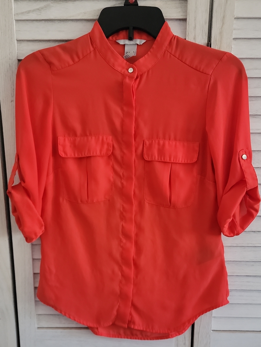 🐞4/$10🐞 H&M Coral Button-Front Mandarin Collar Blouse